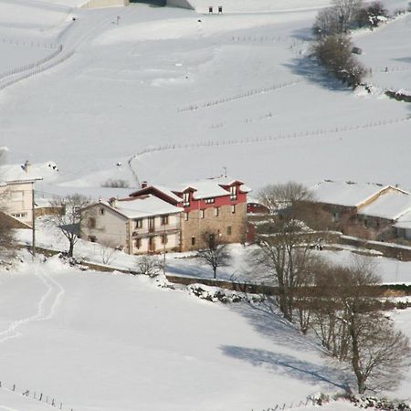Albergue La Torre Santiurde de Reinosa Exterior foto