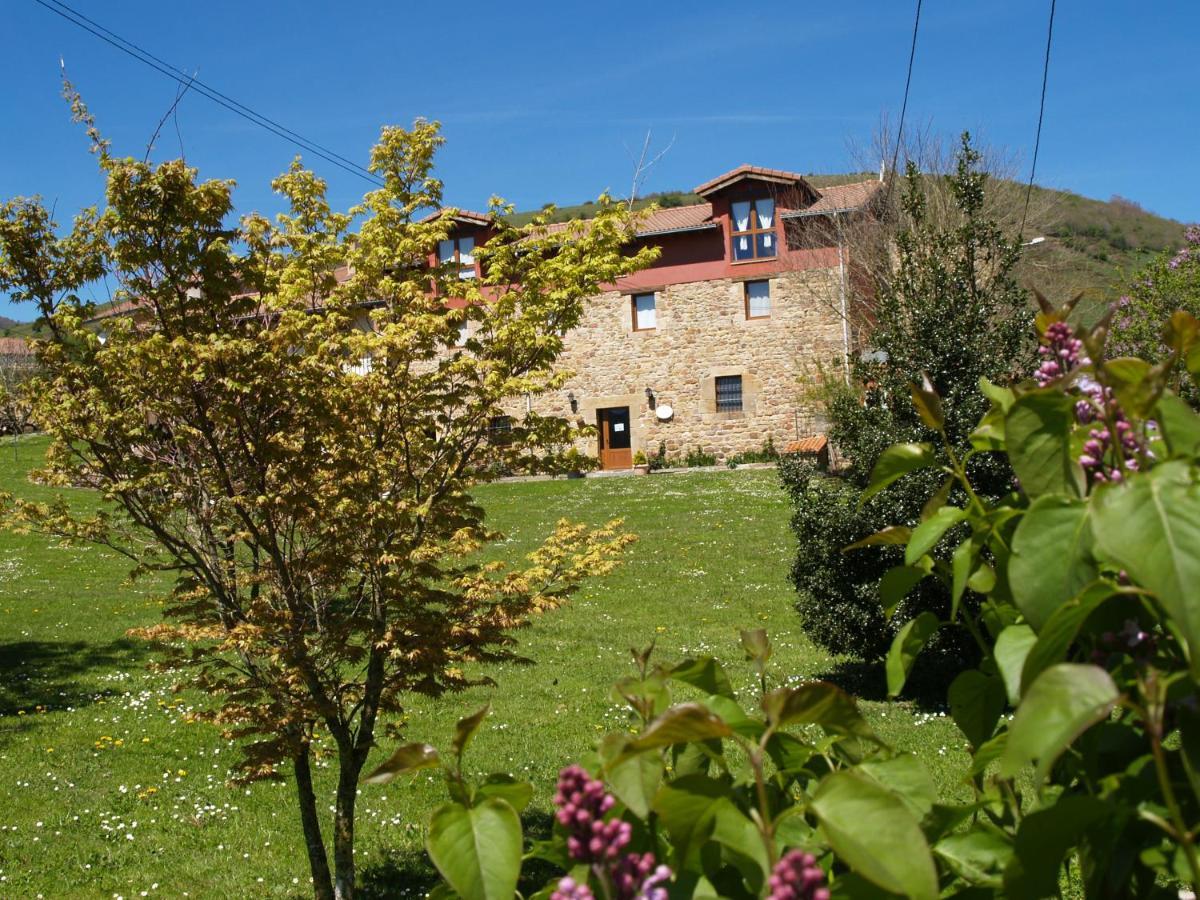Albergue La Torre Santiurde de Reinosa Exterior foto